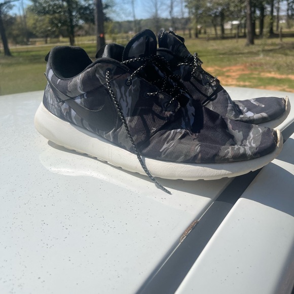 Nike Roshe Run Shoes (Size 13) (Dark Blue Camo) - Picture 3 of 8